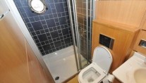 BROTHERS -  Ensuite